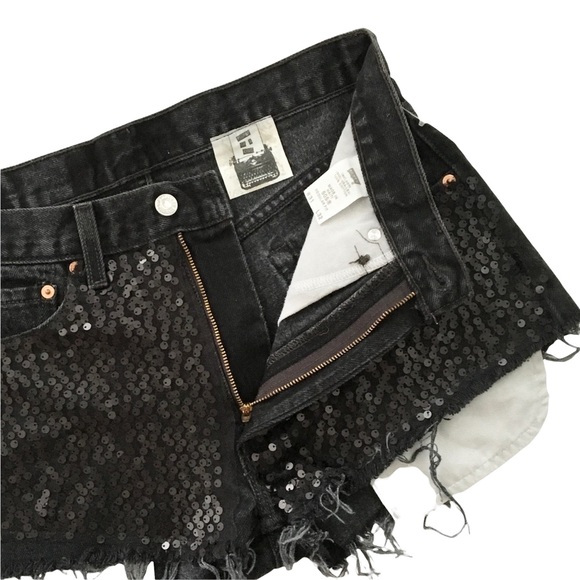 new Levi's® ★ LF Furst of a Kind ★ Upcycled Vintage Sequin Cut Off Denim Short ★ - Picture 10 of 16